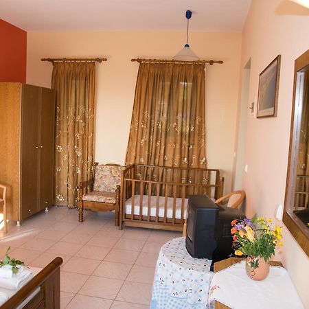 Almyros Studios & Apartments Kounopetra Екстер'єр фото